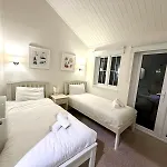 Bellas Retreat - Part Of The The Bay Village With Pool, Gym And Direct Access, Pub, Restaurant, Tennis And Meadows Walks פילי