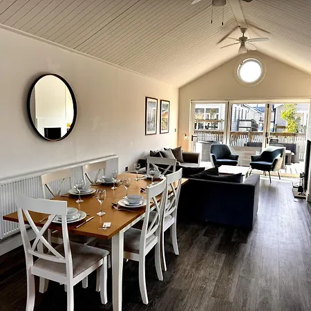 Bellas Retreat - Part Of The The Bay Filey Village With Pool, Gym And Direct Access, Pub, Restaurant, Tennis And Meadows Walks Dom wakacyjny