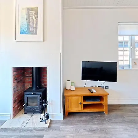 Bellas Retreat - Part Of The The Bay Village With Pool, Gym And Direct Access, Pub, Restaurant, Tennis And Meadows Walks Ferienhaus Filey