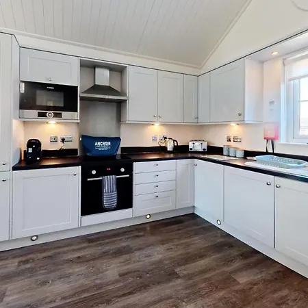 Bellas Retreat - Part Of The The Bay Village With Pool, Gym And Direct Access, Pub, Restaurant, Tennis And Meadows Walks Ferienhaus Filey